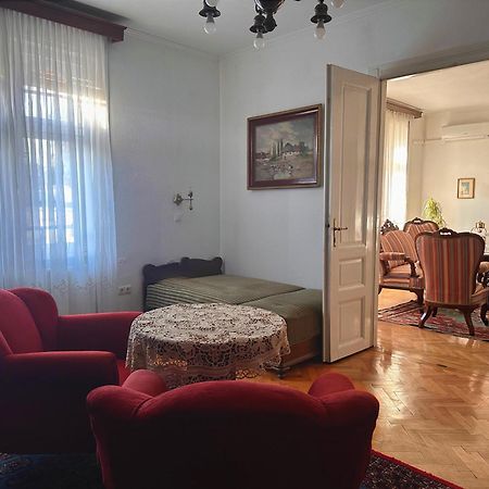 Romantic Villa - Pápa Exteriör bild