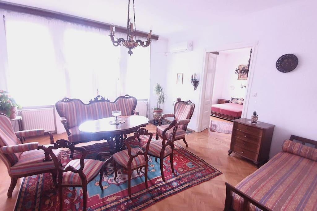 Romantic Villa - Pápa Exteriör bild