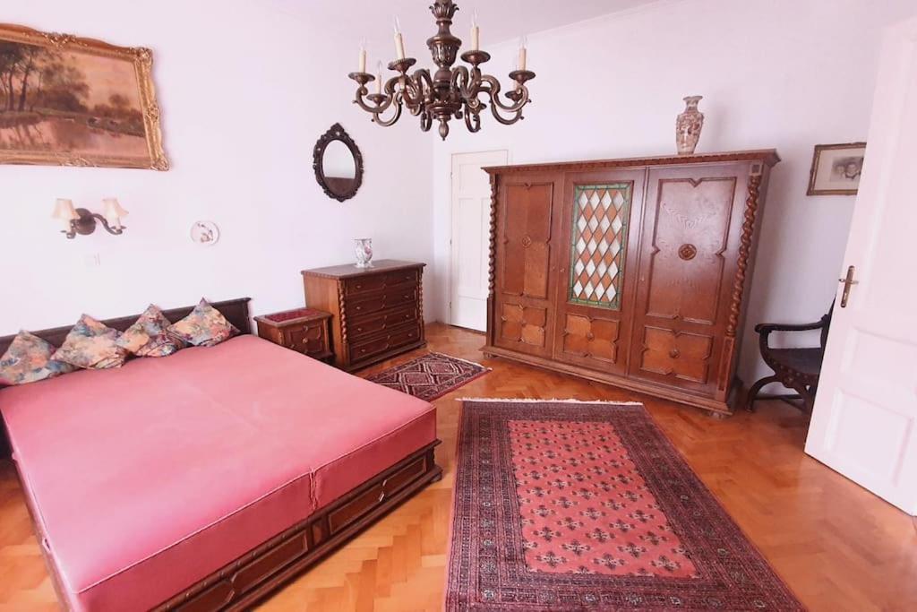 Romantic Villa - Pápa Exteriör bild