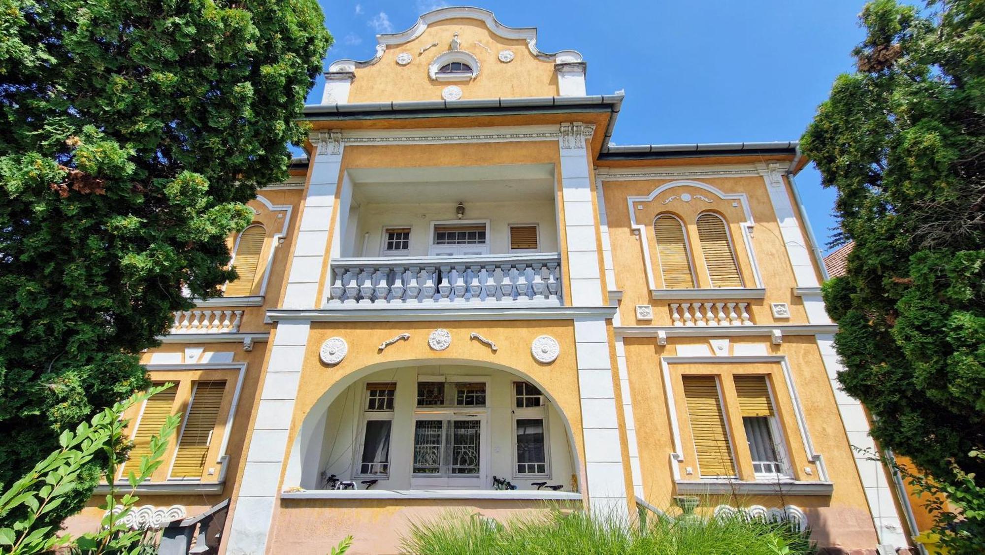 Romantic Villa - Pápa Exteriör bild